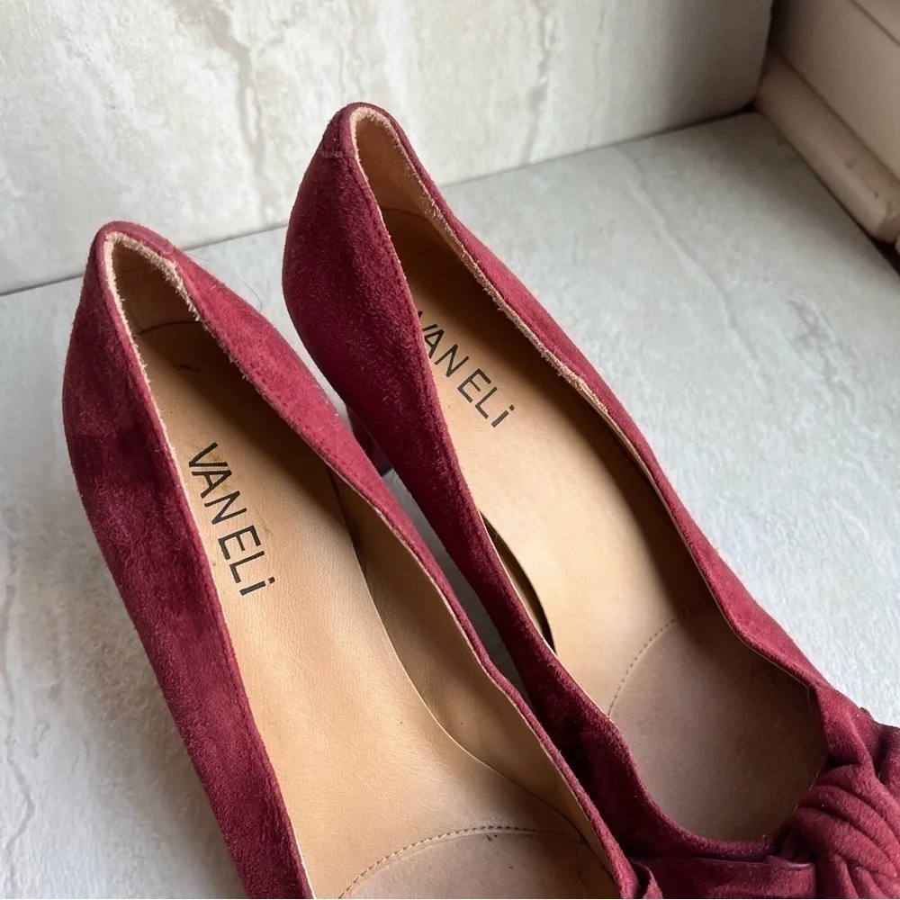 ** Vaneli Suede Pumps with Bow Detail Maroon Pointed Toe size 8